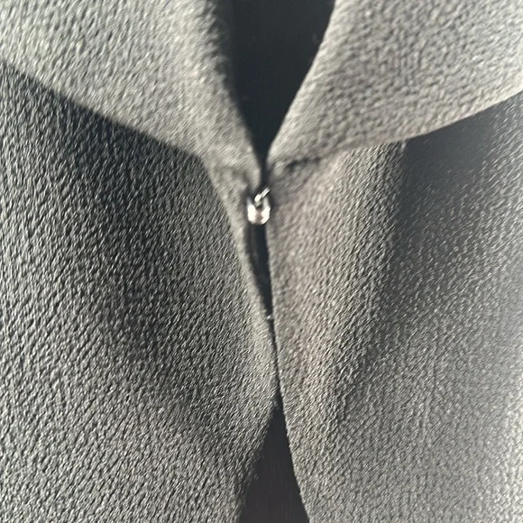 Aritzia Wilfred blazer Black Crepe Blazer single clasp business casual sz xs - Picture 9 of 9